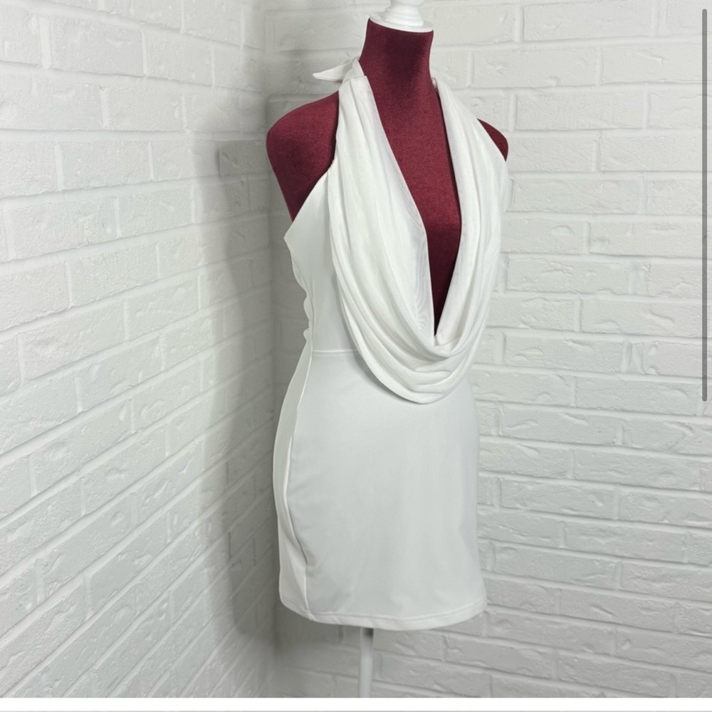 Baby Boo White Halter Cowl Mini Dress Size M NWT Bodycon Party Clubwear